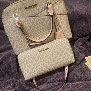 Michael Kors Signature off white and Pink Satchel with Wallet